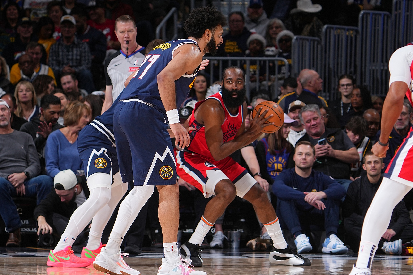 aiyouxi sports-里程碑夜！多伦多猛龙内部沟通，NBA季后赛今夜刷纪录，信心回归，阵容厚度经受考验的简单介绍-aiyouxi sports